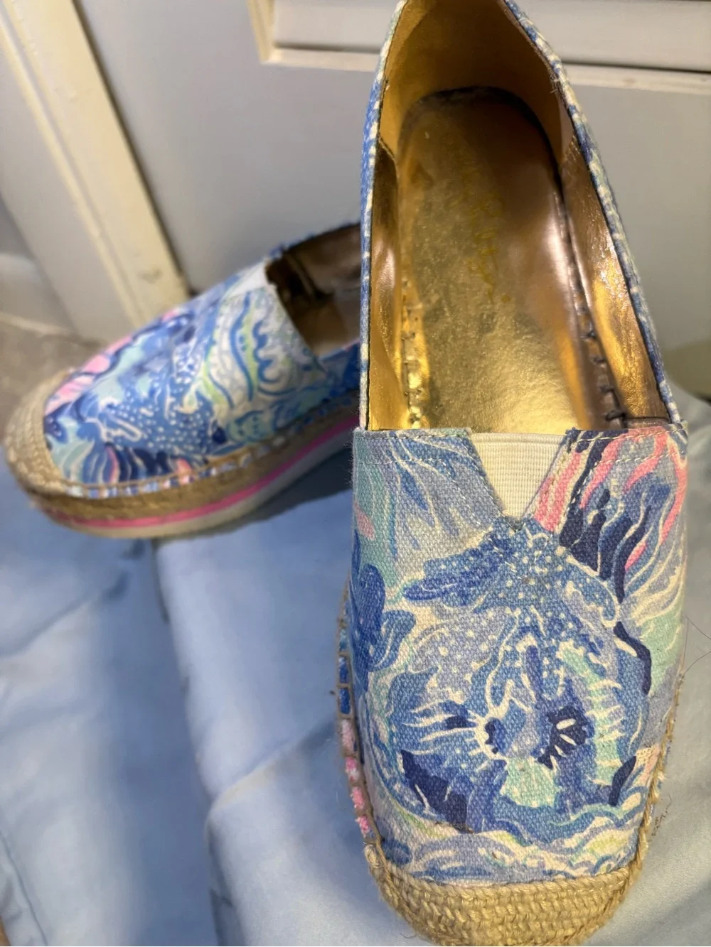 Lilly Pulitzer Blue Pink Floral Canvas Espadrille Slip-Ons